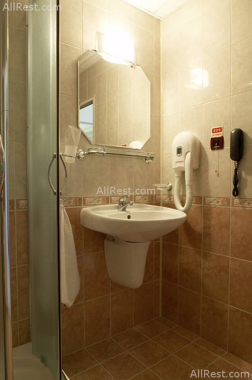 Makrelov Hotel 12